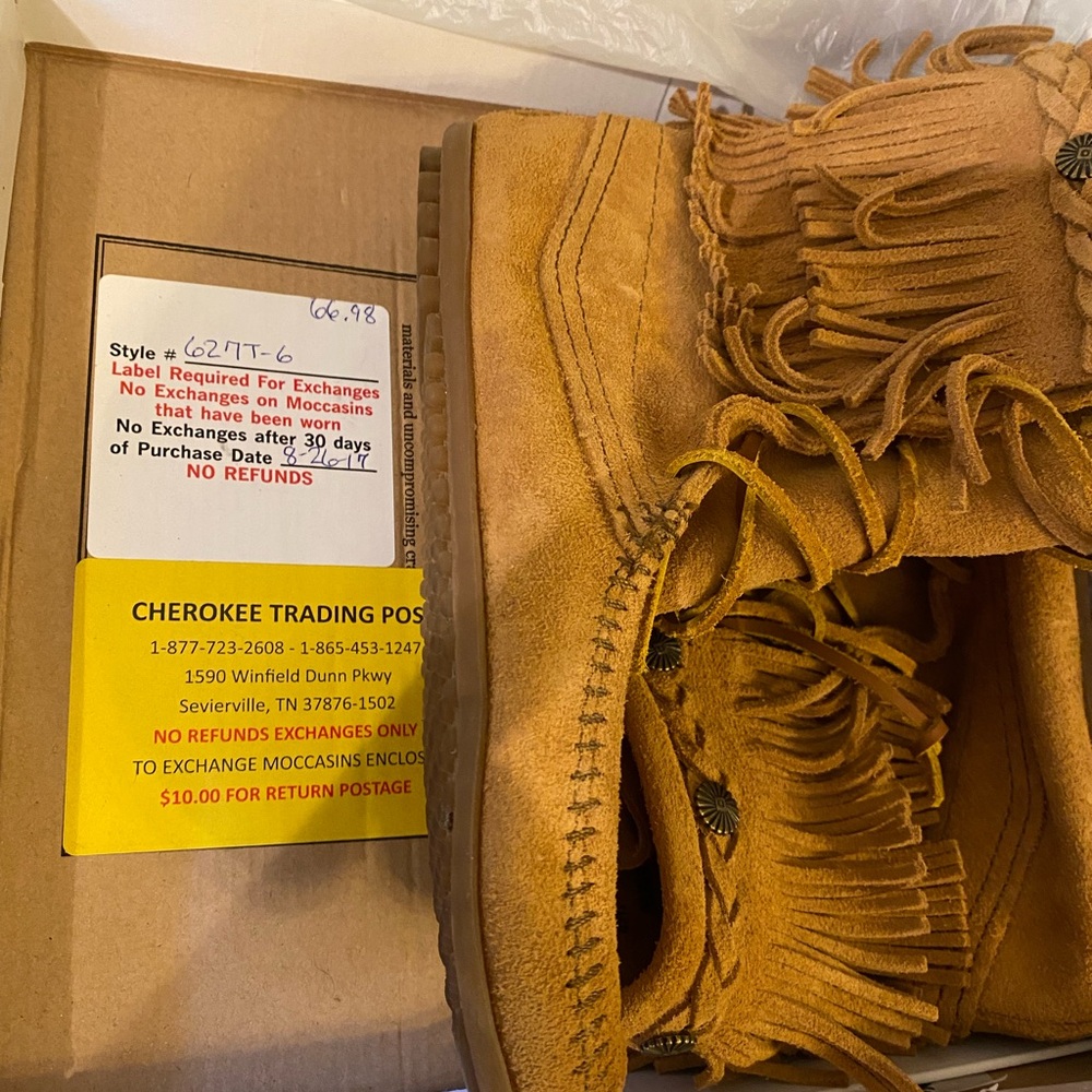 Minnetonka Tramper Boot